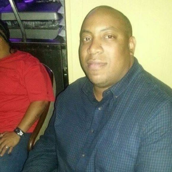 Meet your Posher, Robert - Picture 1 of 1